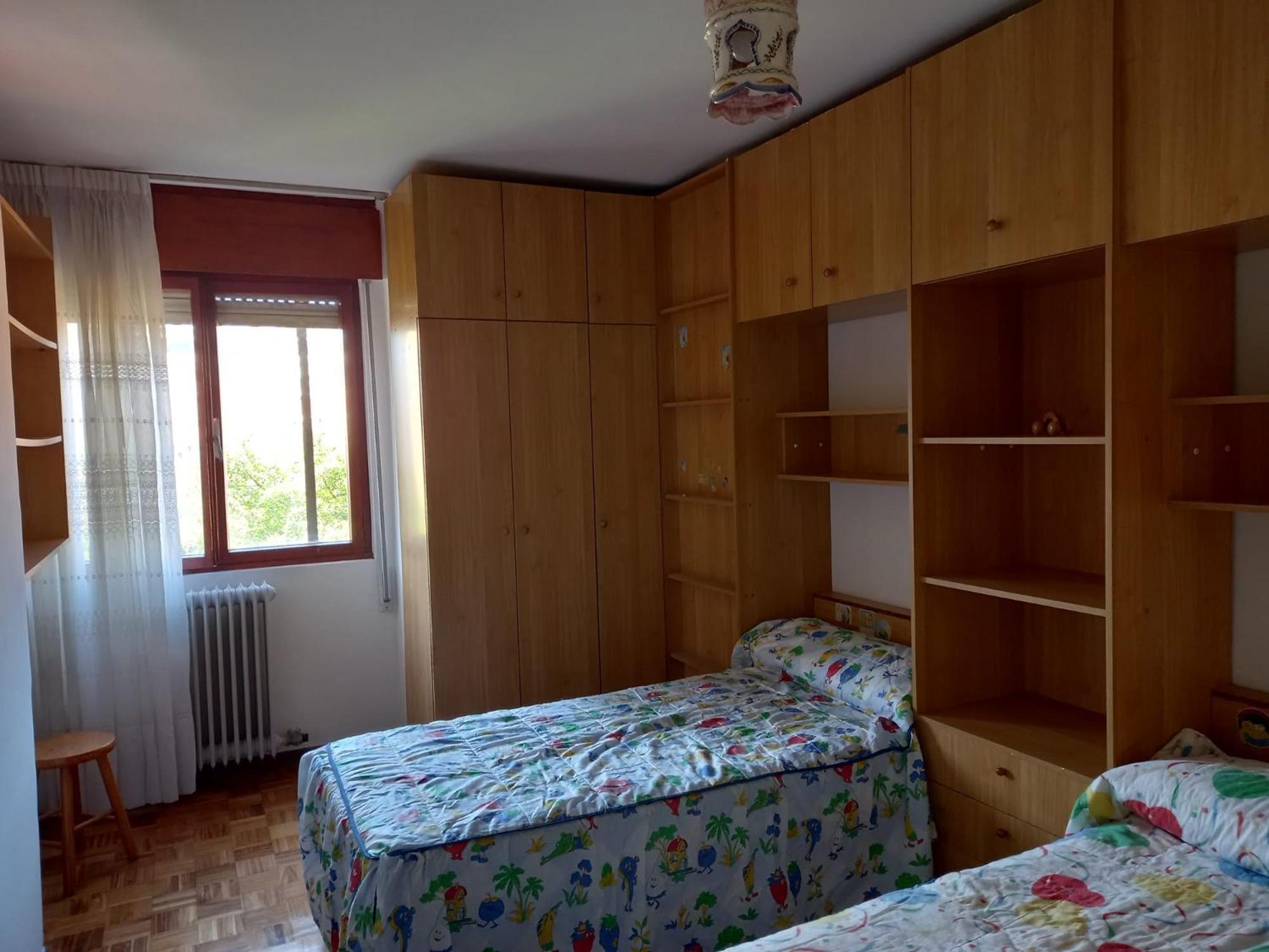 Apartamento La Terraza Del Naranco - Piso En Urbanizacion Privada - 3 , Parking Y Wifi Oviedo